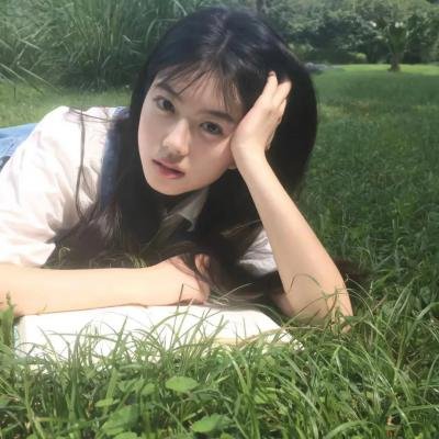为黛茜小姐开车
